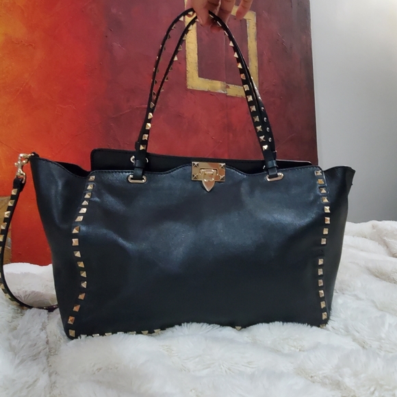 "SOLD "Valentino Garavani Rockstud leather tote - Picture 6 of 14